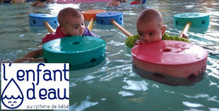 deux Bébés dans l'eau - L'enfant d'eau